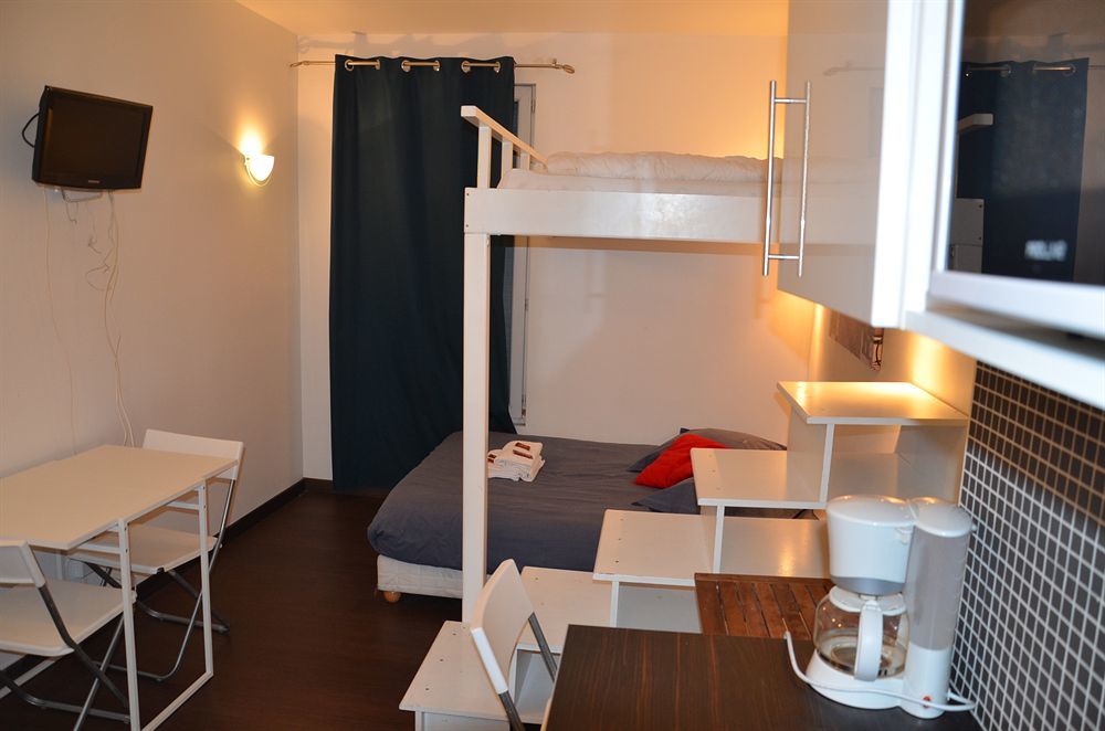 Hotel Studios Phenicio Porte De Versailles Malakoff Bagian luar foto